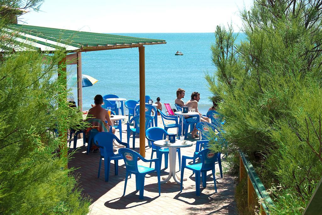 Happy Camp Mobile Homes In Camping Village Rosapineta Росолина Маре Екстериор снимка